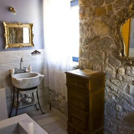 Aoritis Villa Lampini