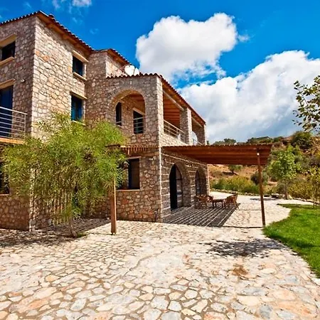 Villa Aoritis *